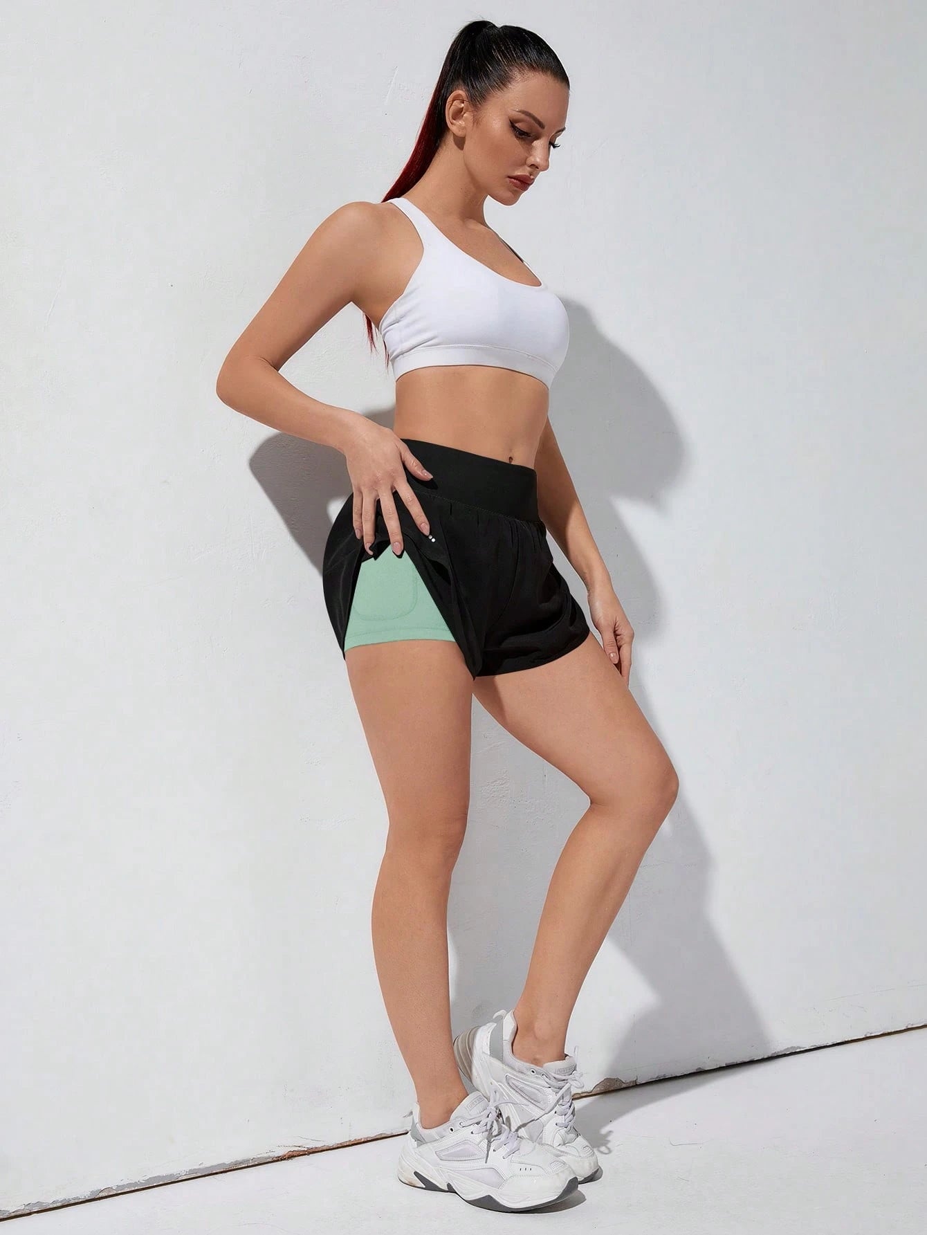 Gameset SHEIN Sport Shorts Esportivos com Bolso de Celular 2 em 1, Shorts Elásticos