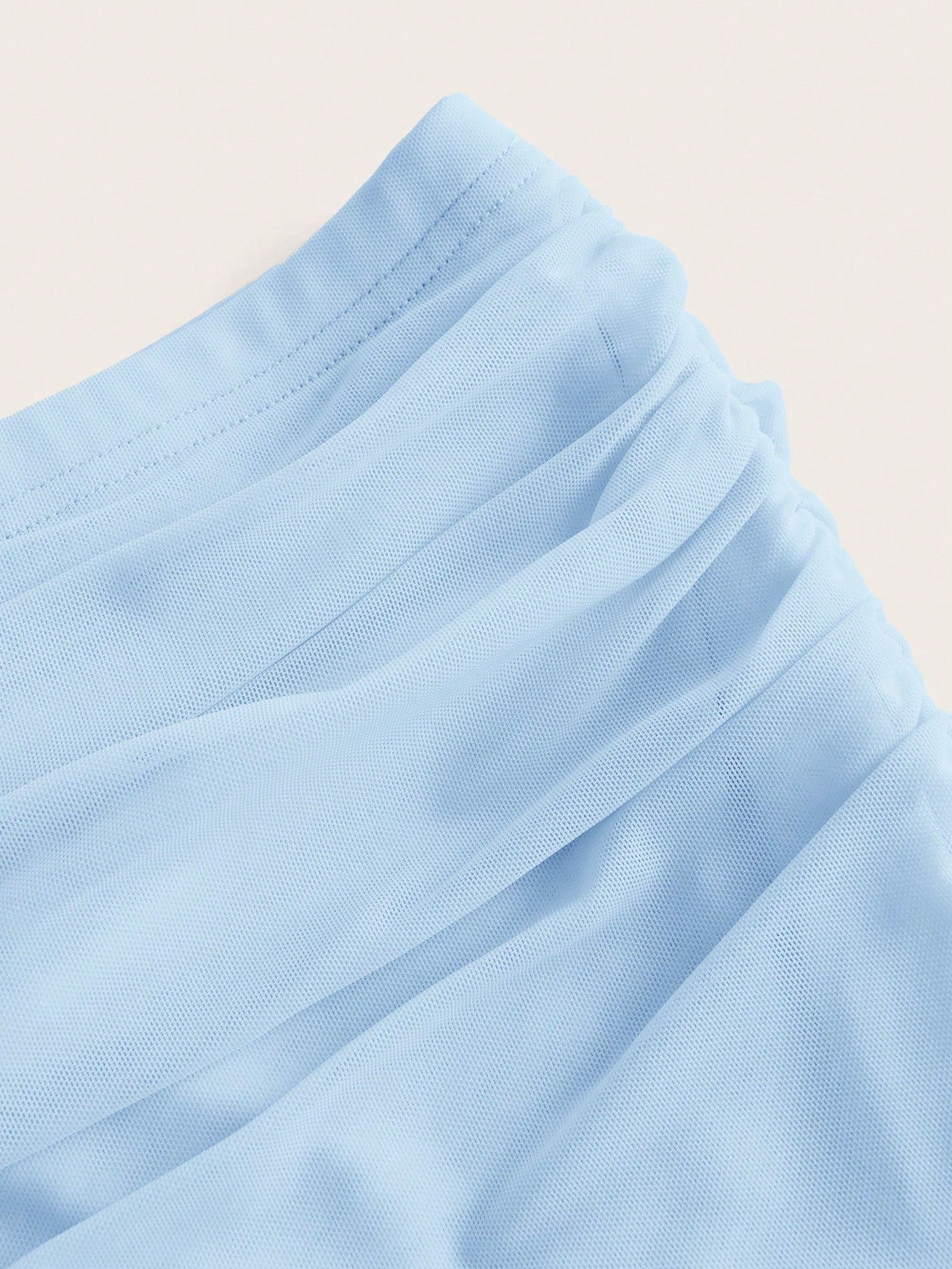 Saia com Fenda e Detalhe Franzido