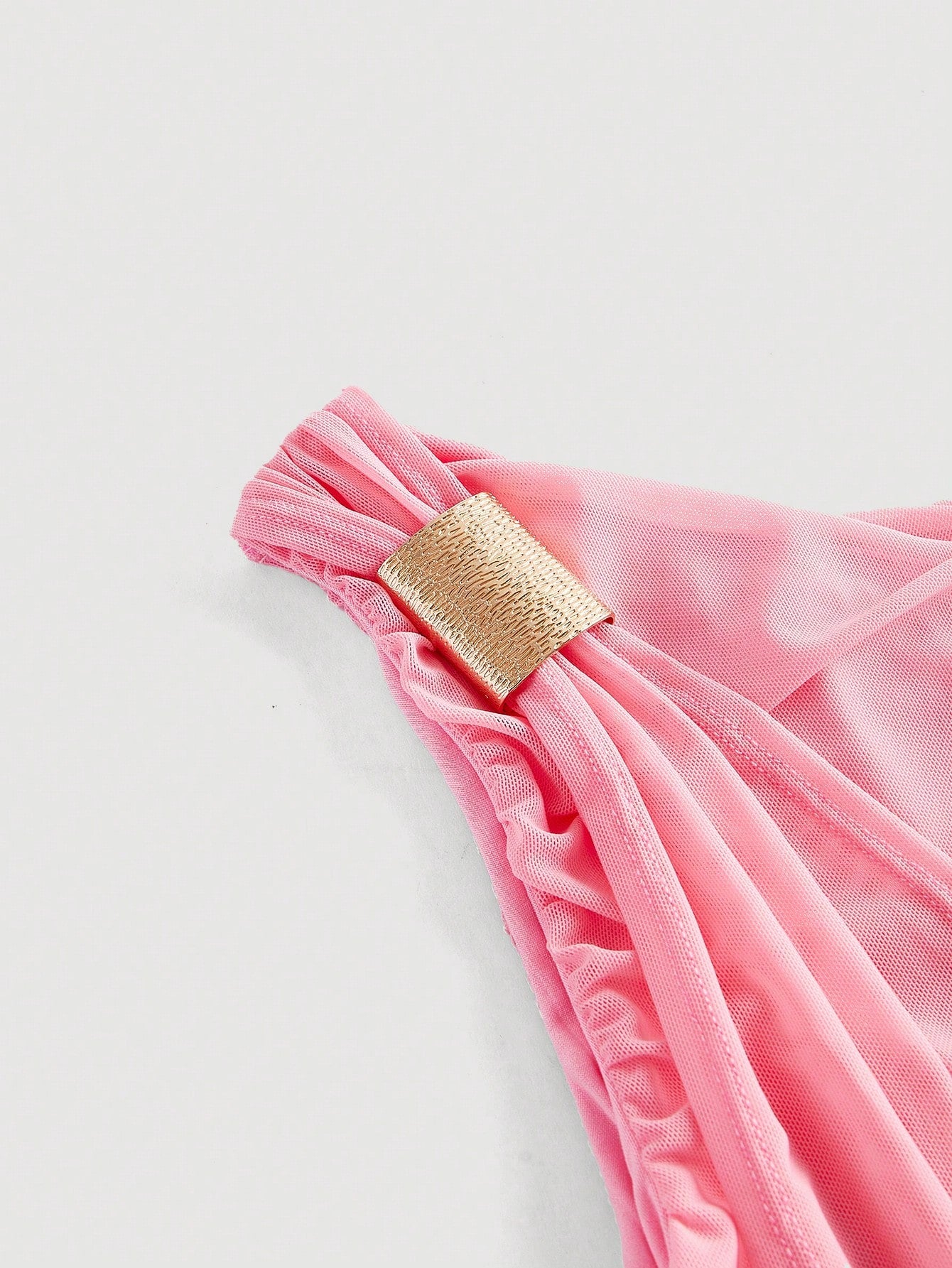 Vestido Midi de Decote Único e Detalhe Drapeado