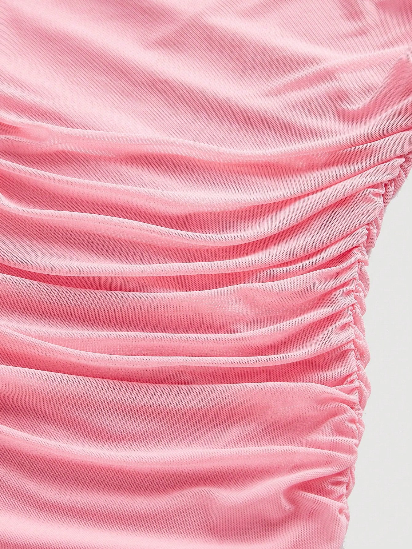 Vestido Midi de Decote Único e Detalhe Drapeado