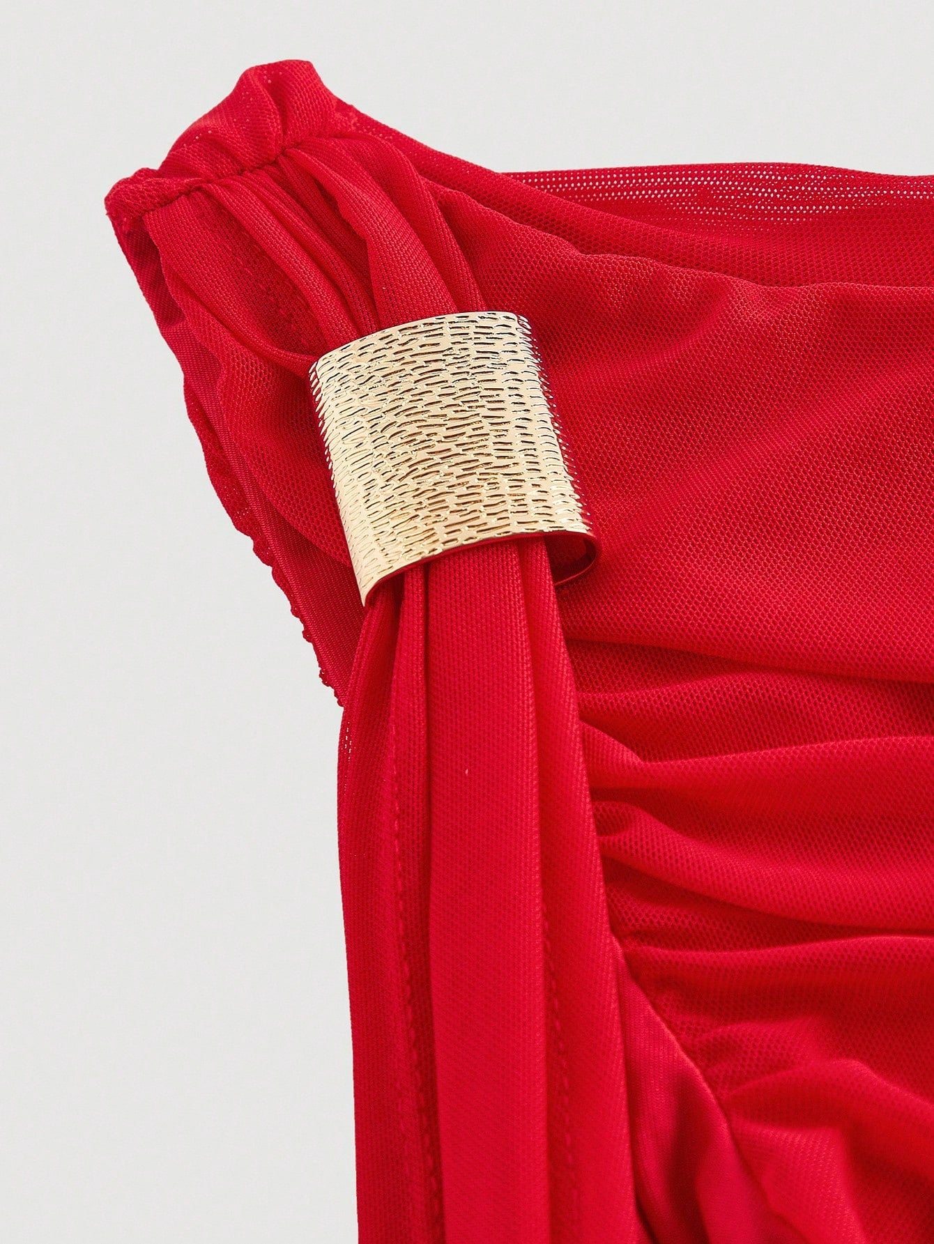 Vestido Midi de Decote Único e Detalhe Drapeado