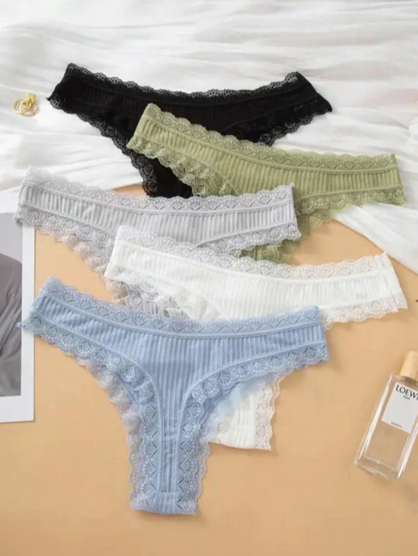 Kit 3 Calcinhas em Algodão Canelado Fio Dental com Renda