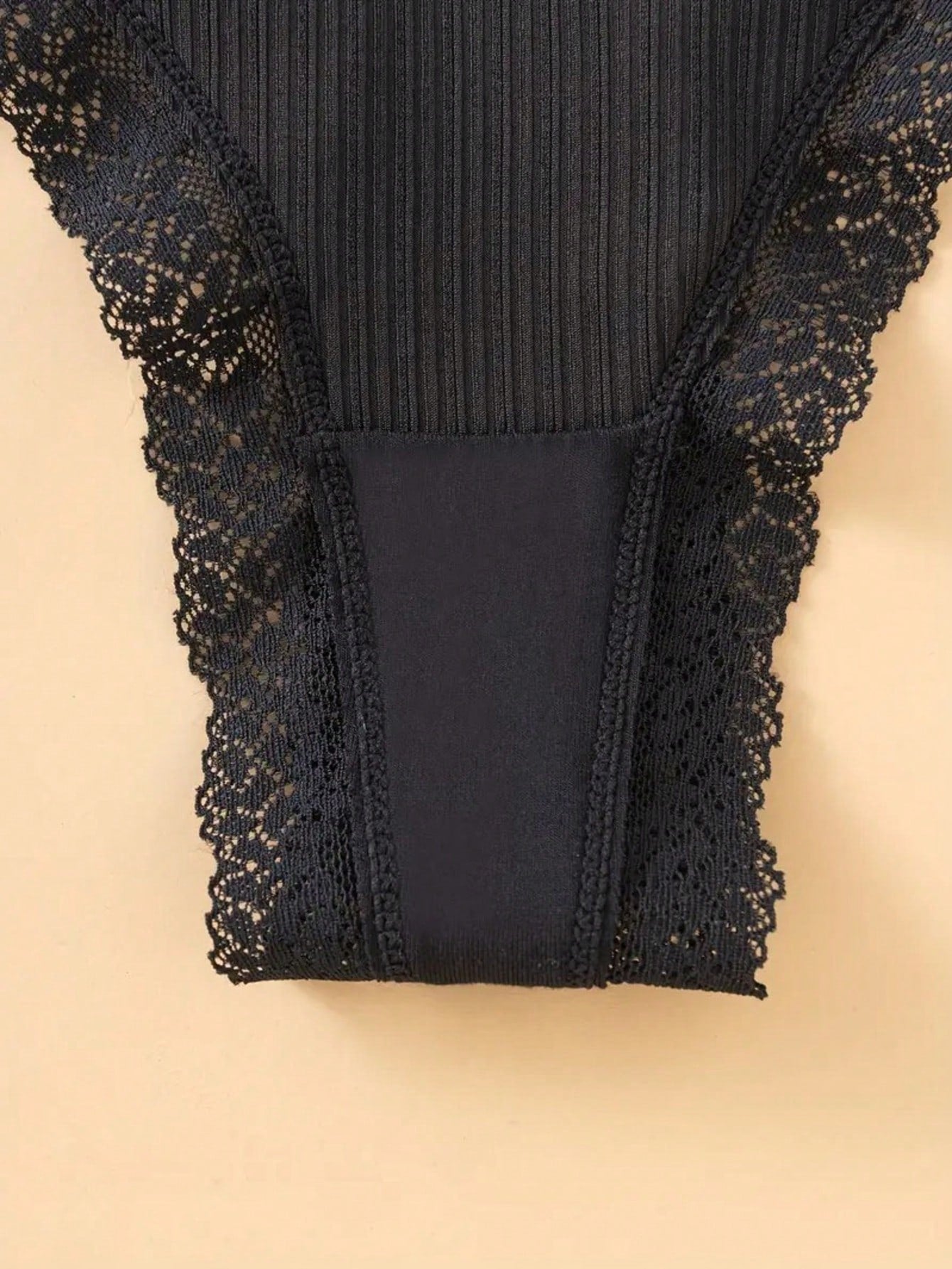 Kit 3 Calcinhas em Algodão Canelado Fio Dental com Renda