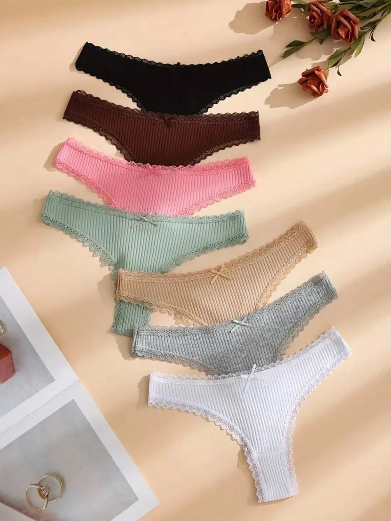 Kit 3 Calcinhas em Algodão Canelado Fio Dental com Renda